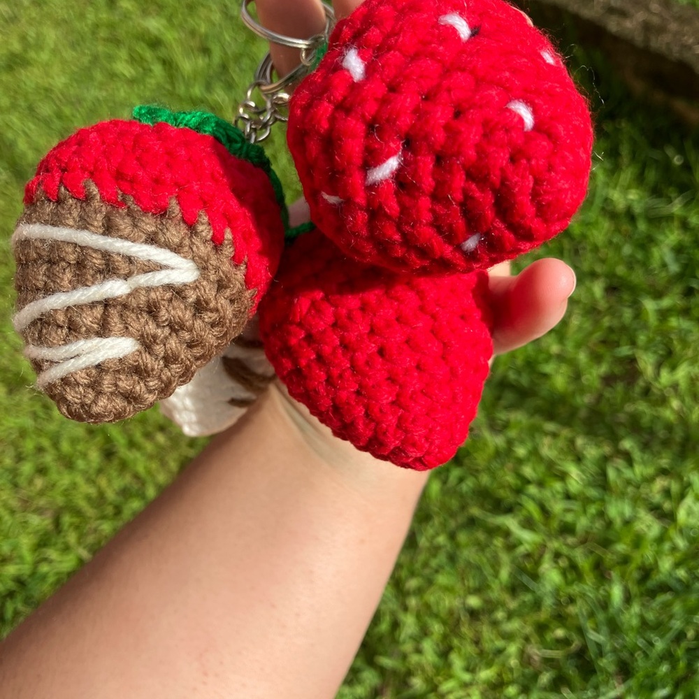 Strawberry Keychain - Picture 6 of 6